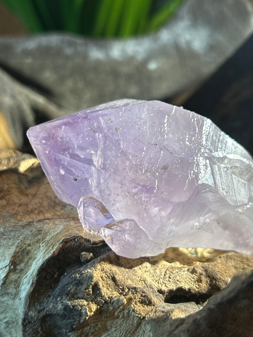 Amethyst Radiance: A Raw Touch of Calm and Clarity