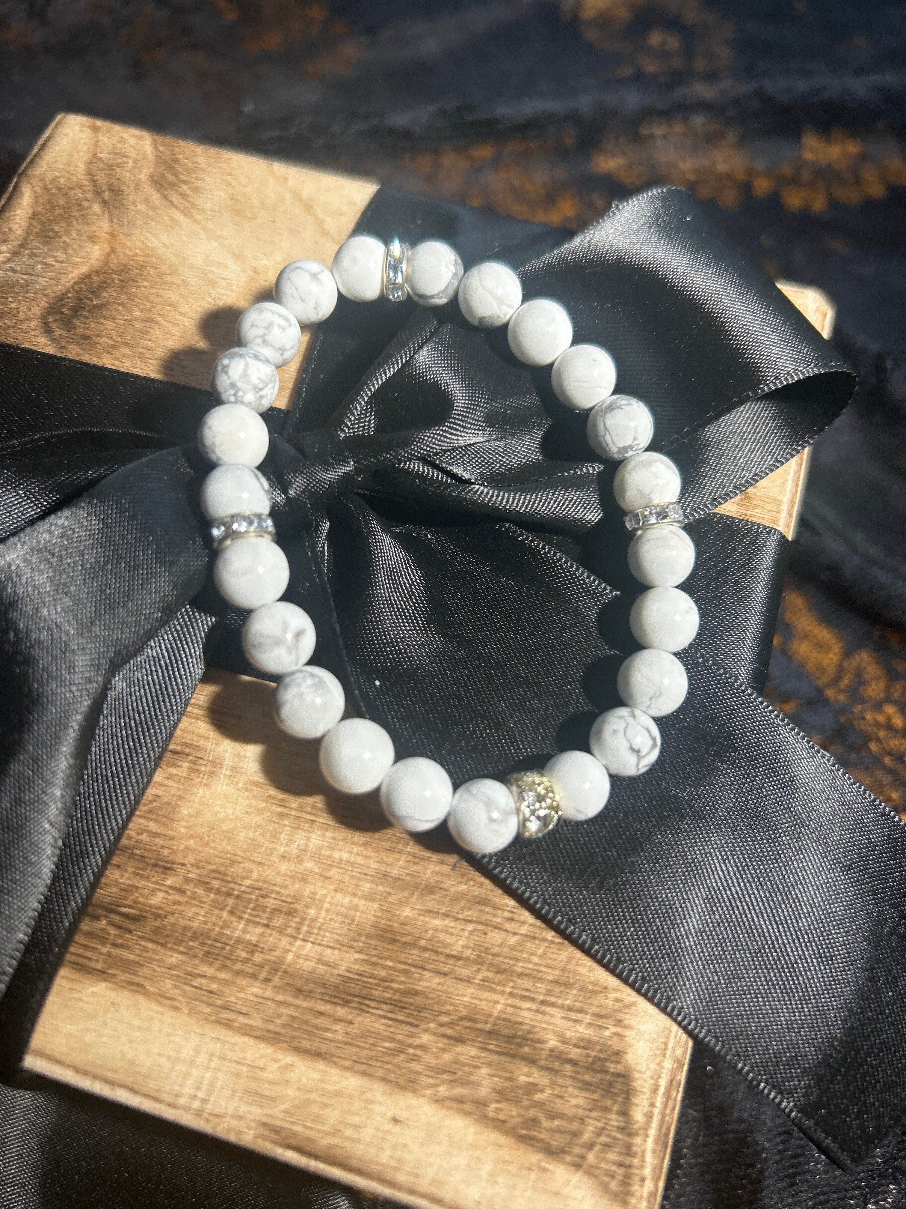 White Howlite Bracelet - Calming, Clarity, and Balance