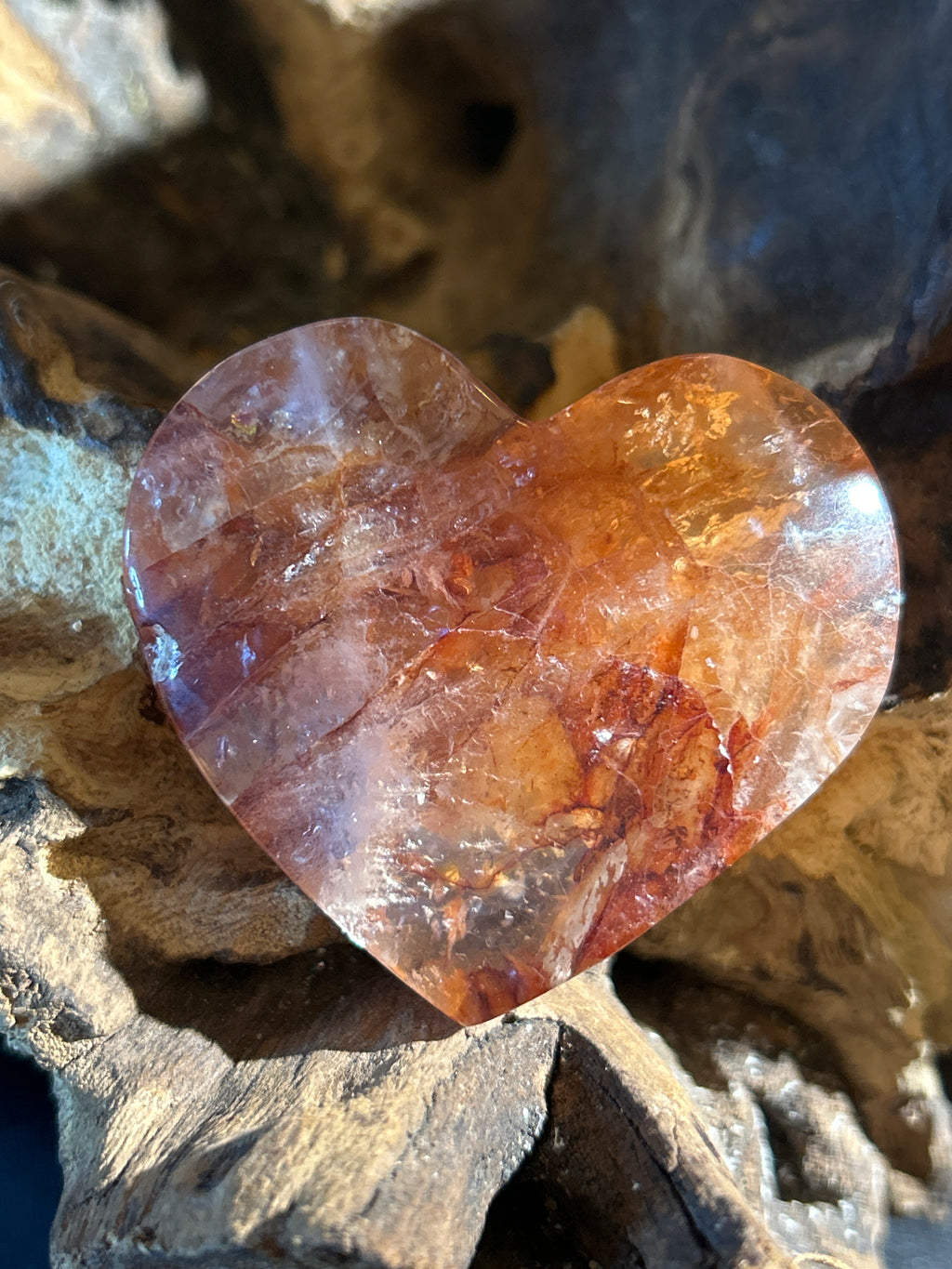 Fire Quartz Heart (Hematoid)
Emotional Balance, Vitality, Courage