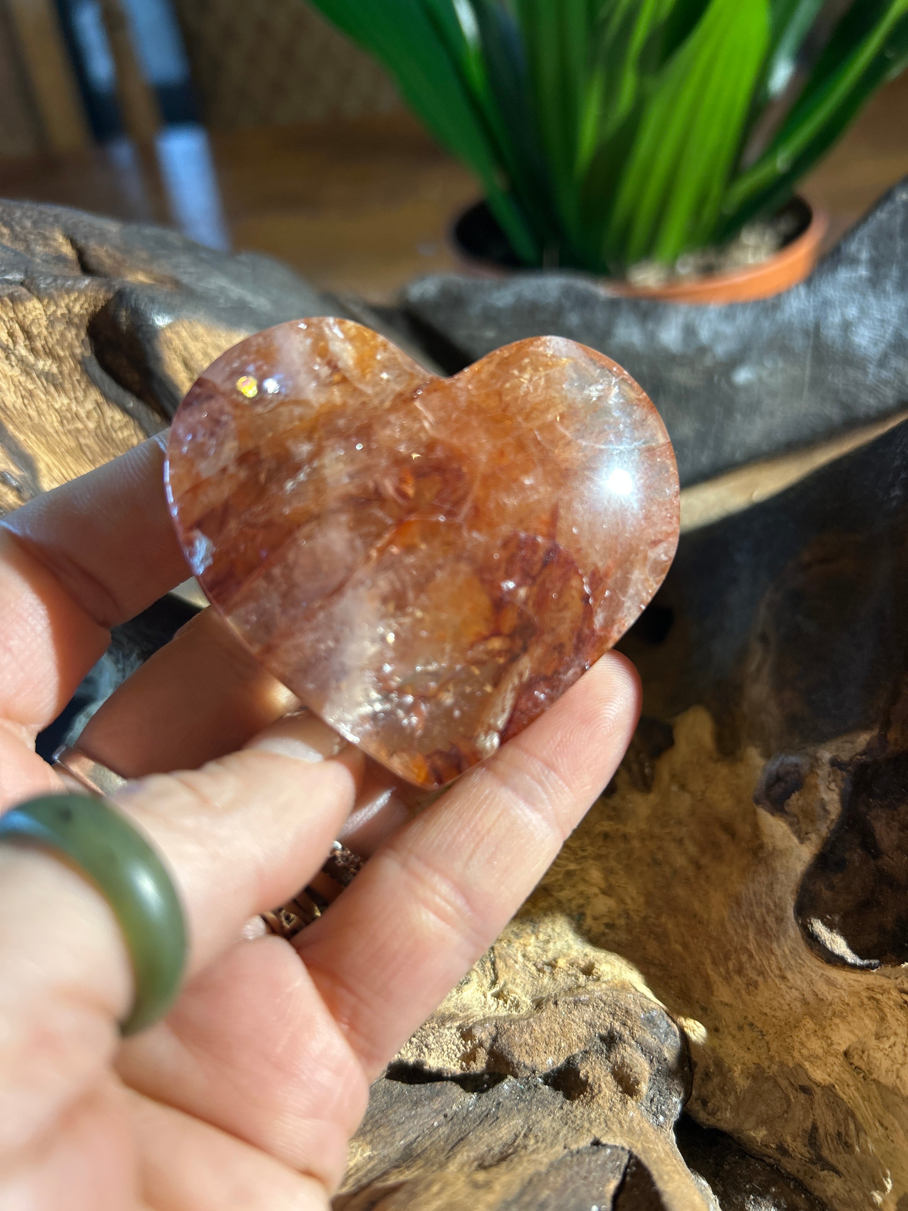 Fire Quartz Heart (Hematoid)
Emotional Balance, Vitality, Courage