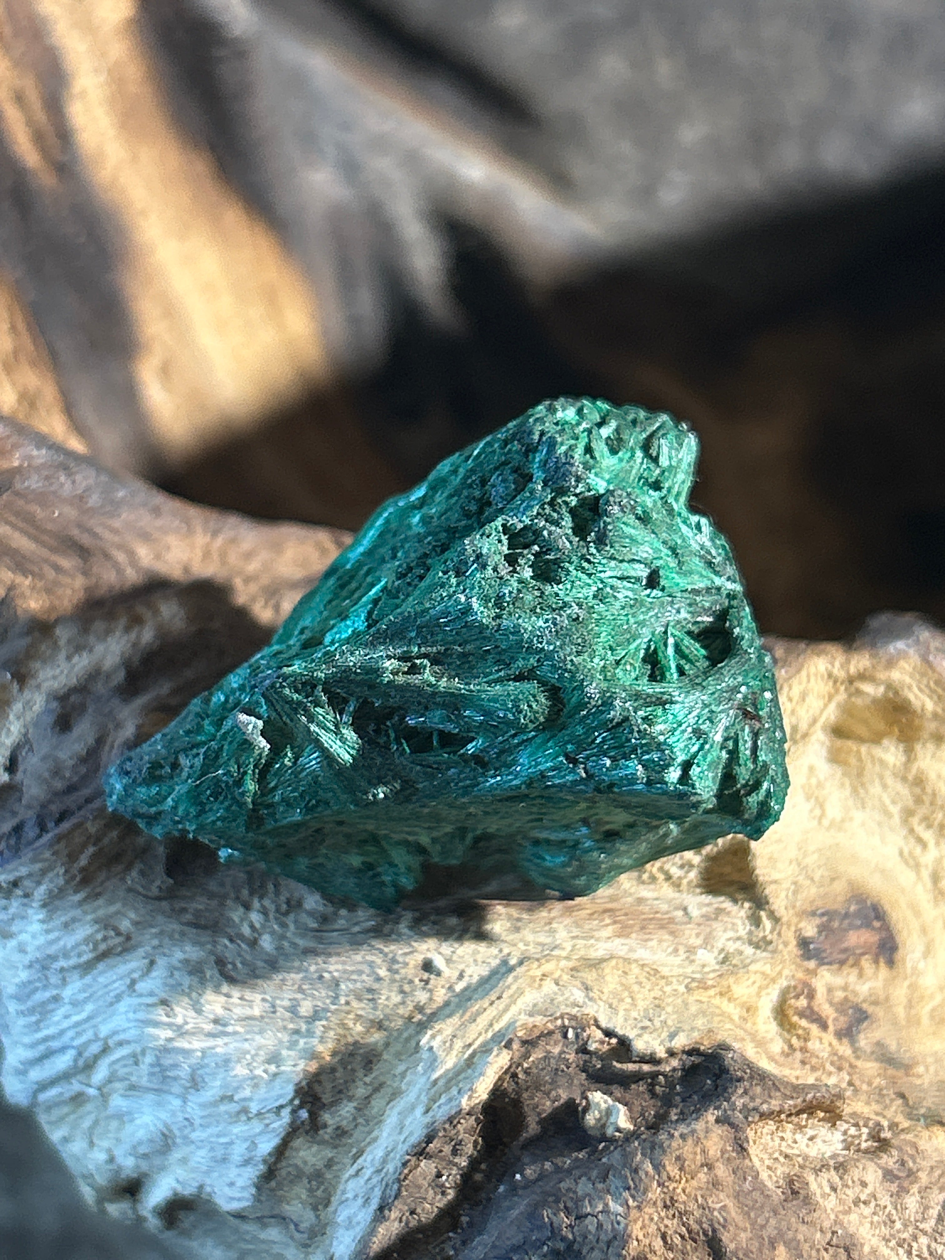 Fibrous Malachite: Delicate Strength in a Compact Form